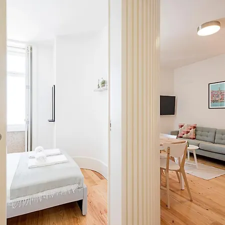 Cozy And Homely Getaway By Lovelystay *
