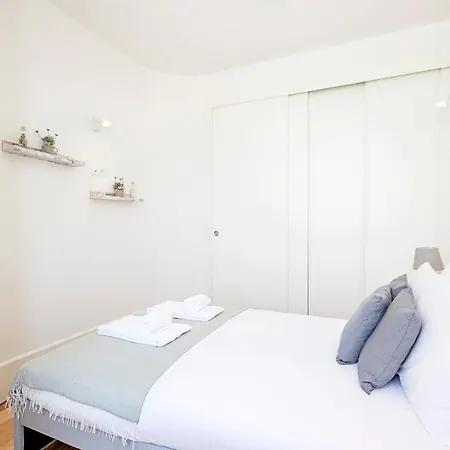 Cozy And Homely Getaway By Lovelystay *