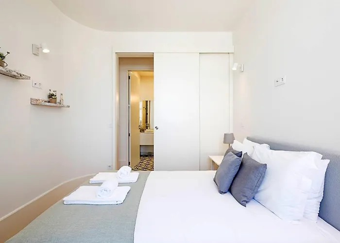 Apartment Cozy And Homely Getaway By Lovelystay *