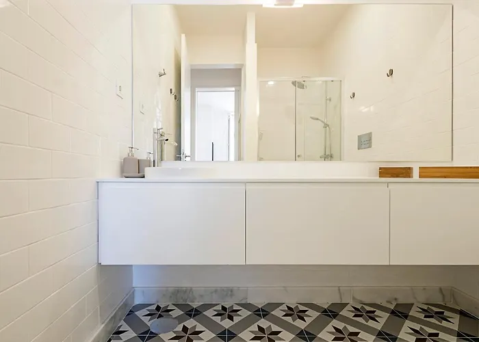 Cozy And Homely Getaway By Lovelystay *