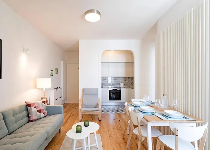 Cozy And Homely Getaway By Lovelystay *