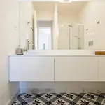 Cozy And Homely Getaway By Lovelystay *